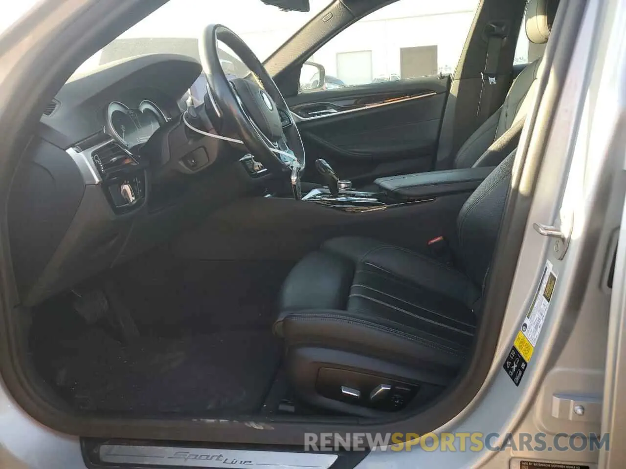 7 fotografías del automóvil dañado WBAJA7C53KWW41626 BMW 5 SERIES 2019