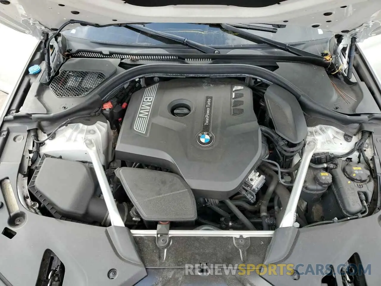 11 fotografías del automóvil dañado WBAJA7C54KG911621 BMW 5 SERIES 2019