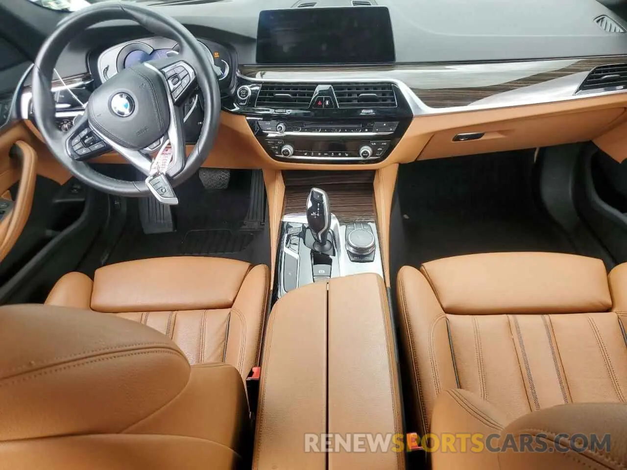 8 fotografías del automóvil dañado WBAJA7C55KWW06375 BMW 5 SERIES 2019