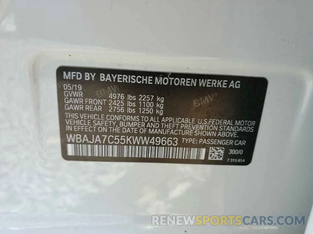 13 fotografías del automóvil dañado WBAJA7C55KWW49663 BMW 5 SERIES 2019