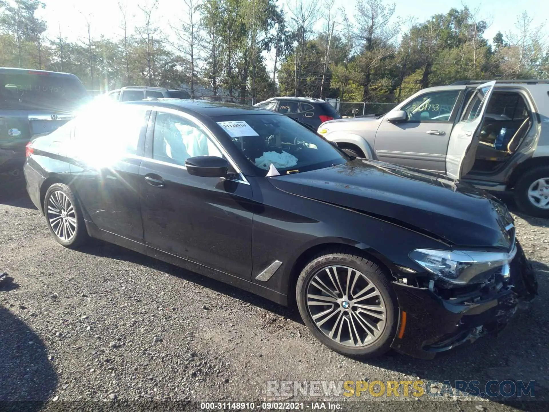 1 fotografías del automóvil dañado WBAJA7C56KWW16560 BMW 5 SERIES 2019