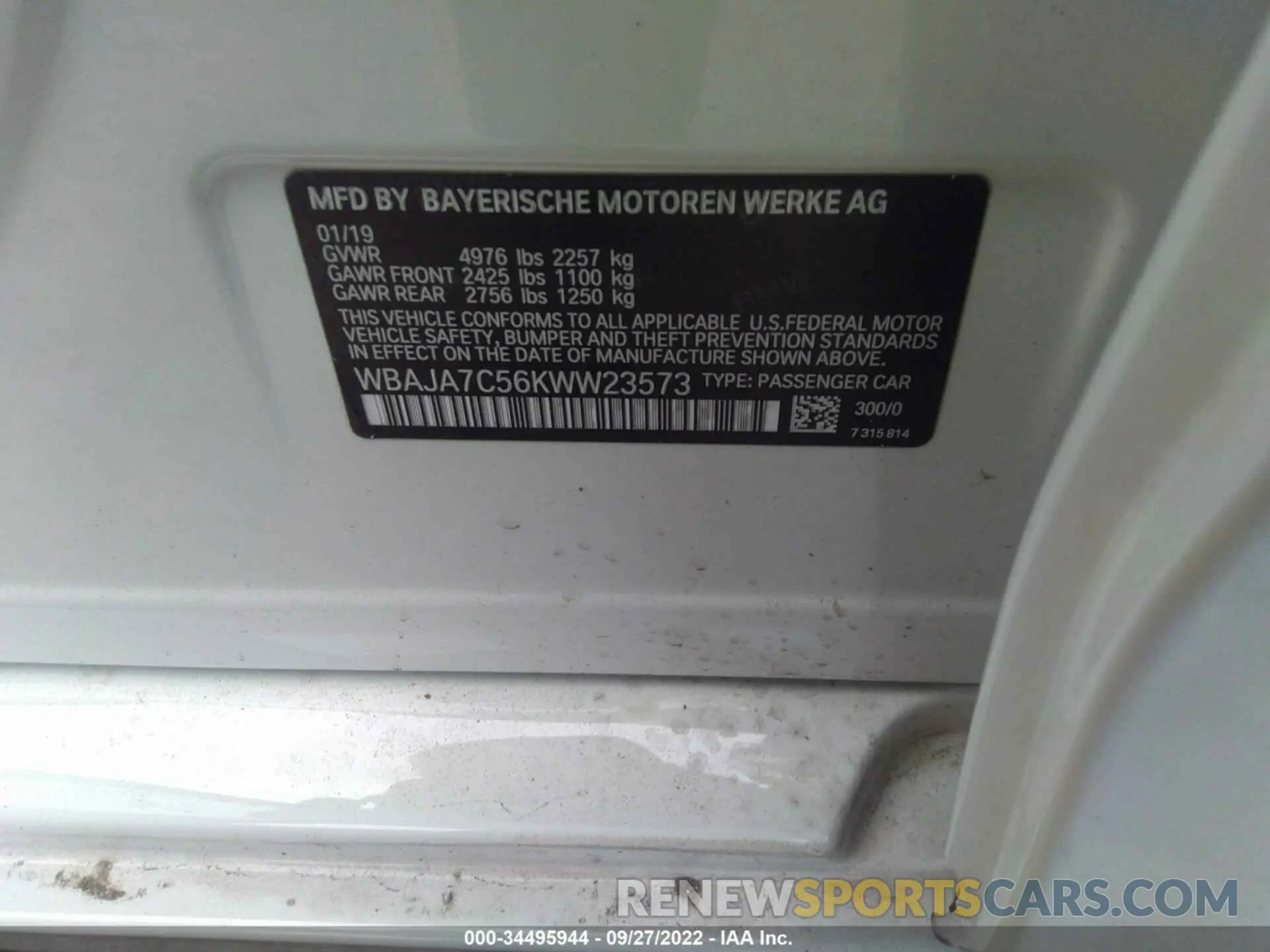 9 fotografías del automóvil dañado WBAJA7C56KWW23573 BMW 5 SERIES 2019
