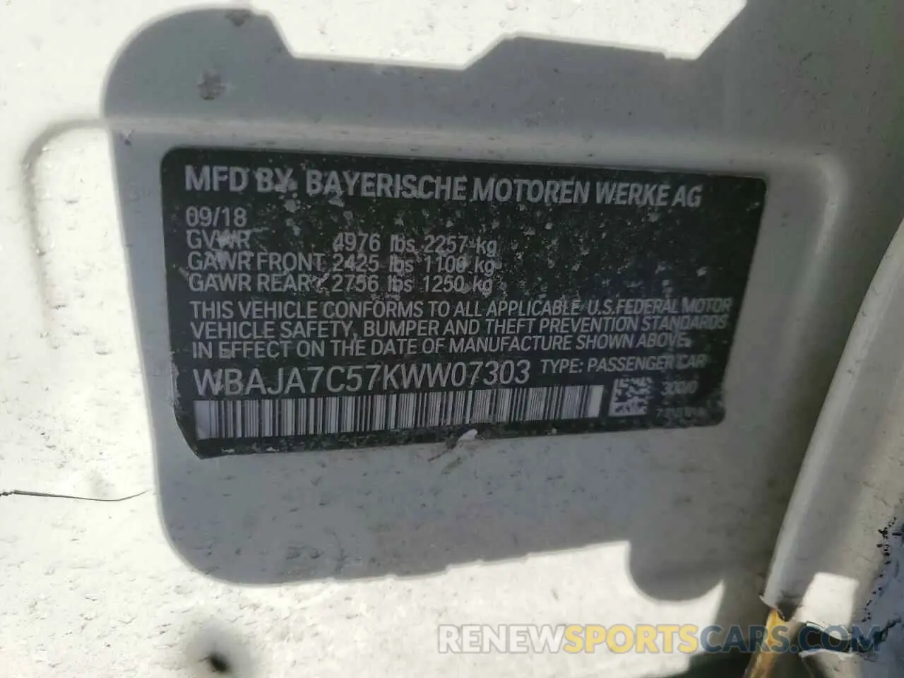 12 fotografías del automóvil dañado WBAJA7C57KWW07303 BMW 5 SERIES 2019