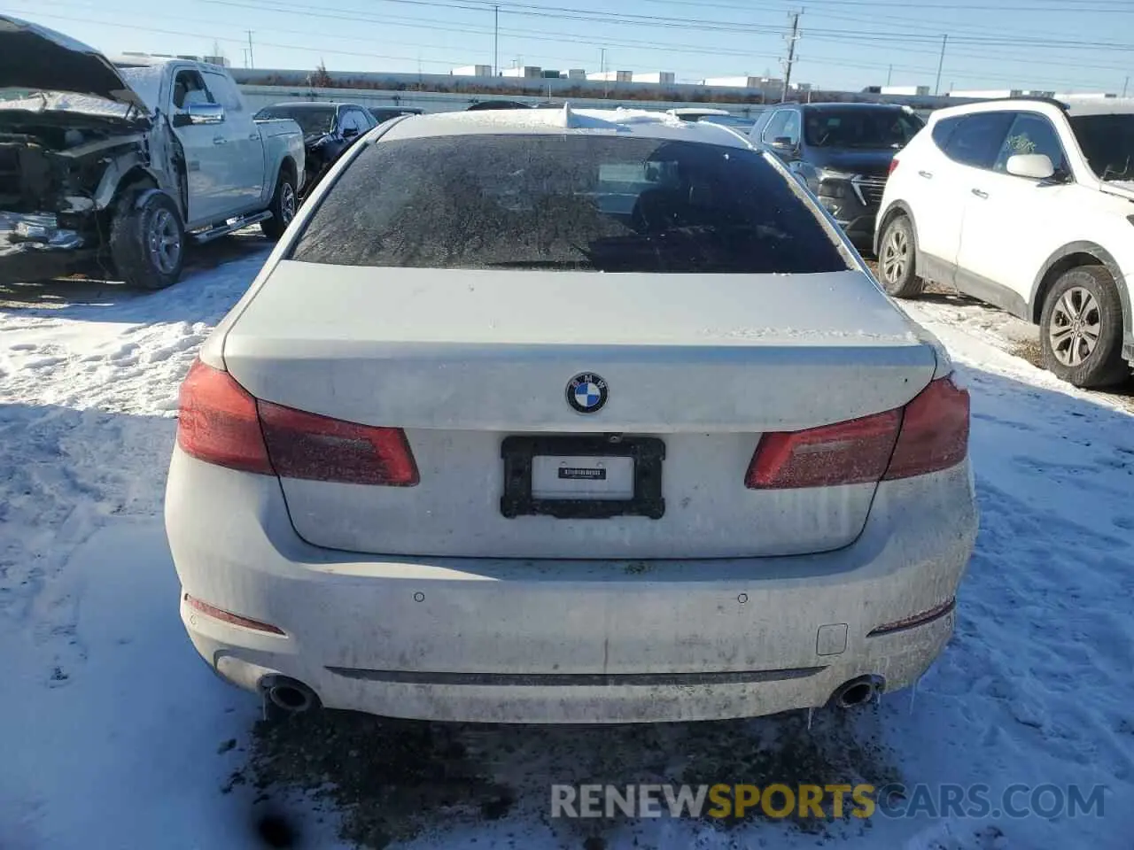 6 fotografías del automóvil dañado WBAJA7C57KWW07303 BMW 5 SERIES 2019