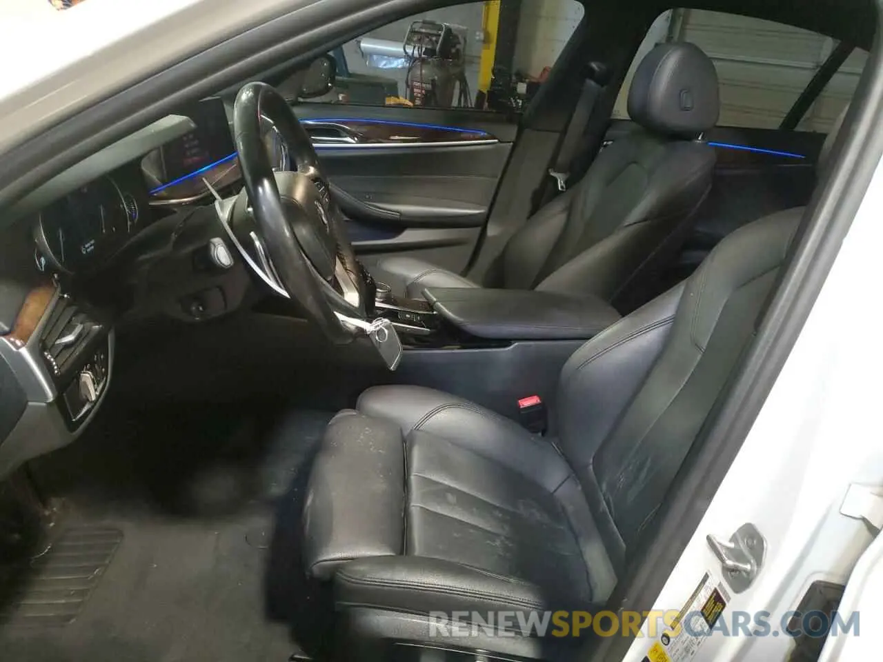 7 fotografías del automóvil dañado WBAJA7C57KWW32394 BMW 5 SERIES 2019