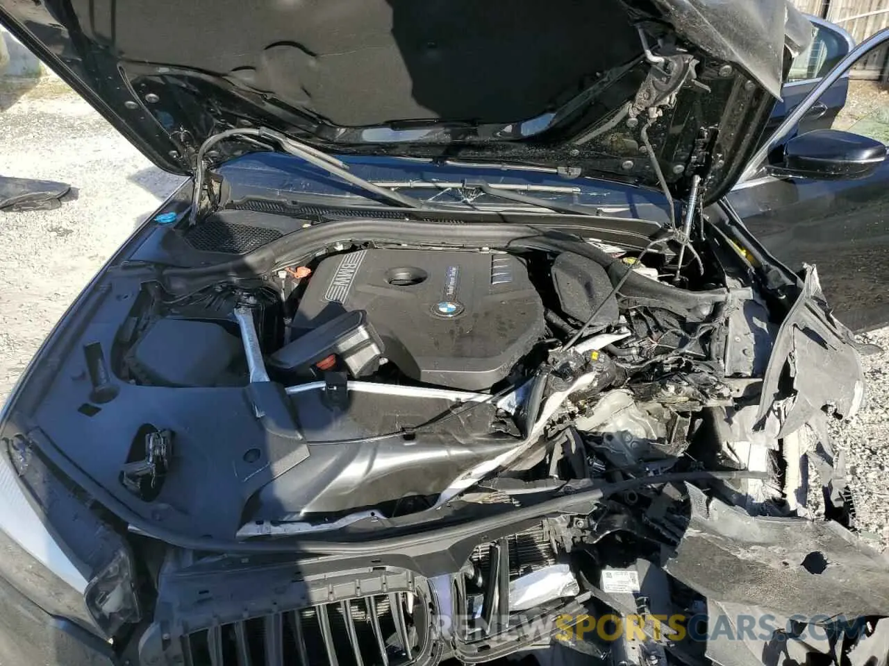 11 fotografías del automóvil dañado WBAJA7C57KWW47882 BMW 5 SERIES 2019