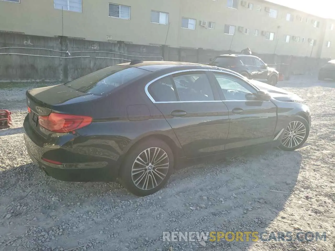 3 fotografías del automóvil dañado WBAJA7C57KWW47882 BMW 5 SERIES 2019
