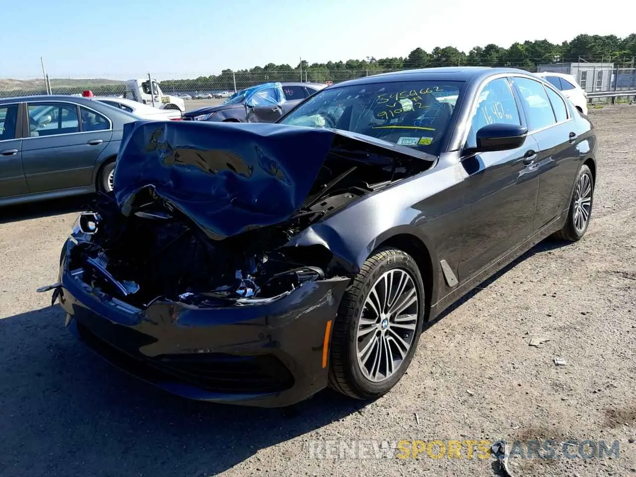 2 fotografías del automóvil dañado WBAJA7C58KG910892 BMW 5 SERIES 2019
