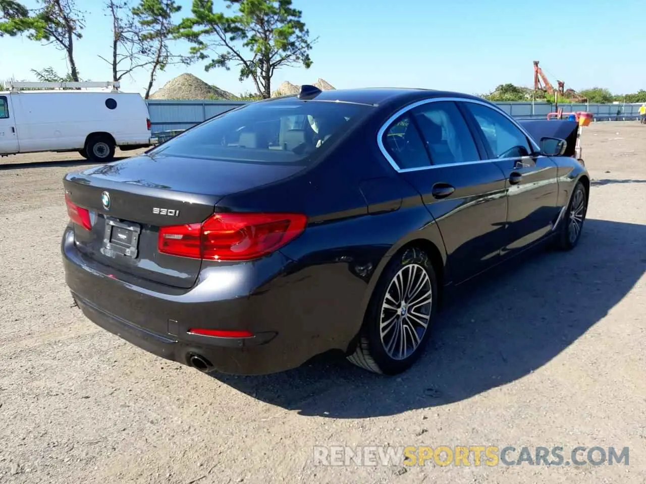 4 fotografías del automóvil dañado WBAJA7C58KG910892 BMW 5 SERIES 2019