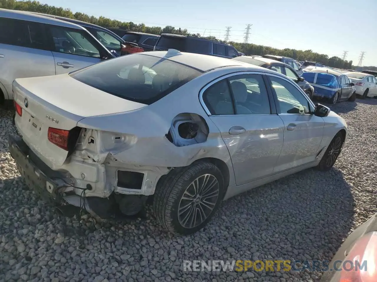 3 fotografías del automóvil dañado WBAJA7C58KWW11425 BMW 5 SERIES 2019