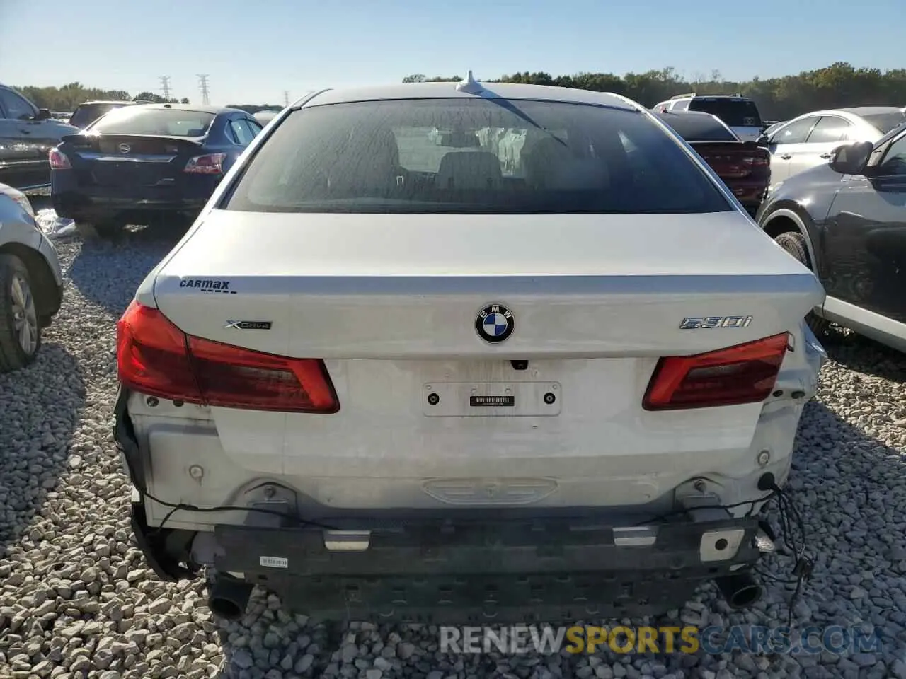 6 fotografías del automóvil dañado WBAJA7C58KWW11425 BMW 5 SERIES 2019