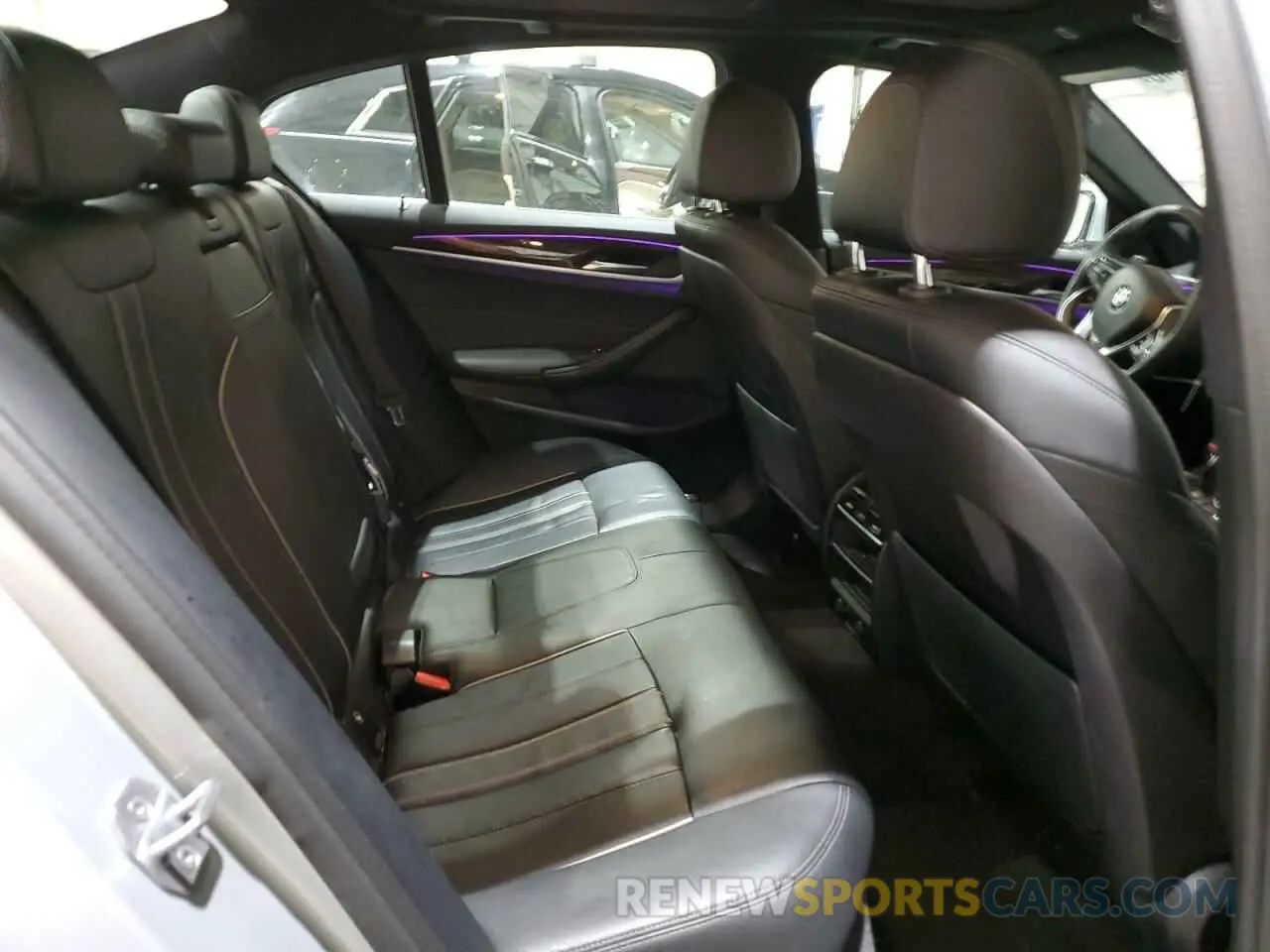 10 fotografías del automóvil dañado WBAJA7C58KWW40228 BMW 5 SERIES 2019
