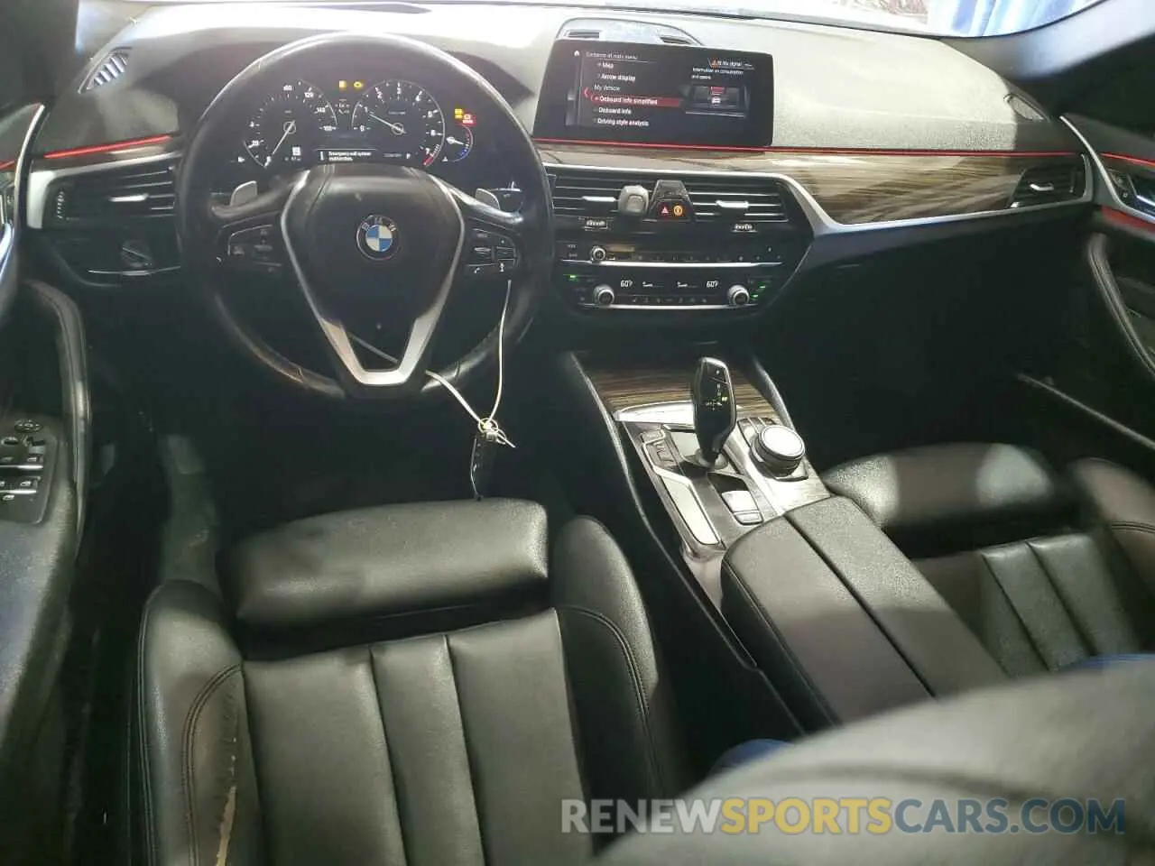 8 fotografías del automóvil dañado WBAJA7C5XKWW07957 BMW 5 SERIES 2019
