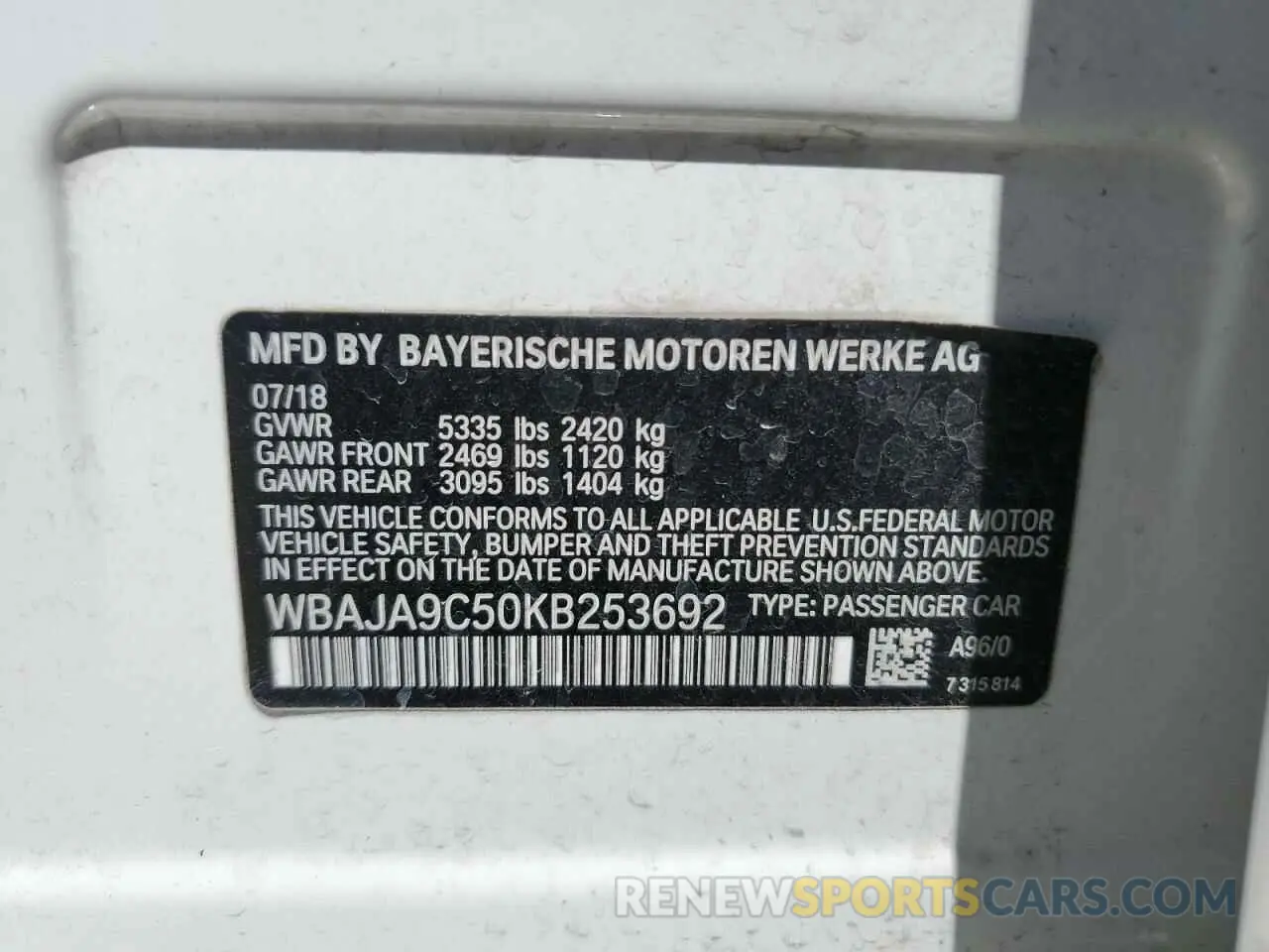 12 fotografías del automóvil dañado WBAJA9C50KB253692 BMW 5 SERIES 2019