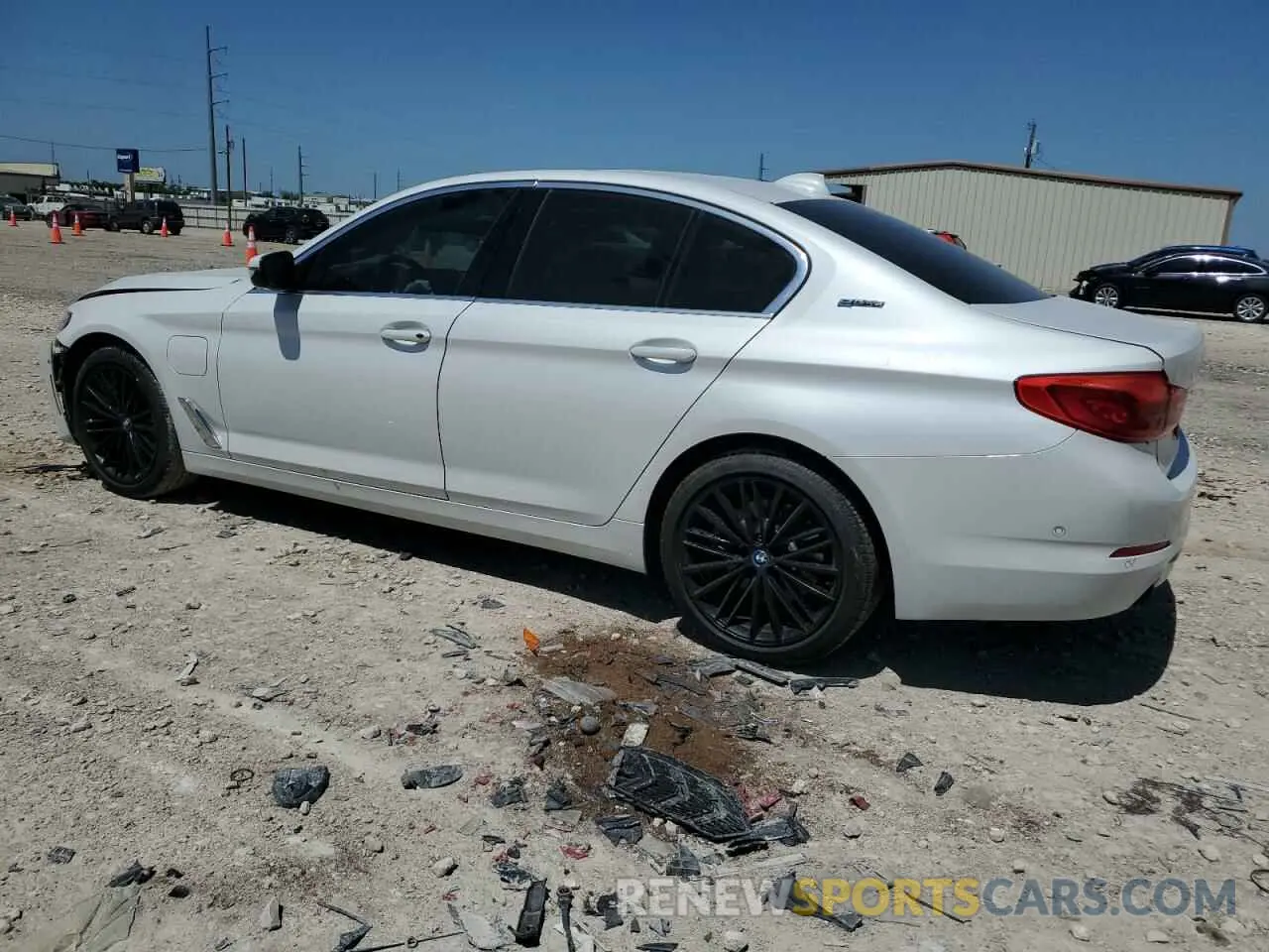 2 fotografías del automóvil dañado WBAJA9C50KB253692 BMW 5 SERIES 2019