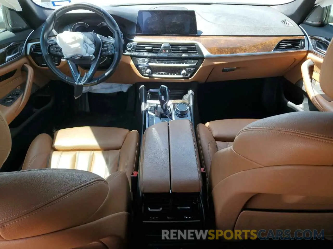 8 fotografías del automóvil dañado WBAJA9C50KB253692 BMW 5 SERIES 2019