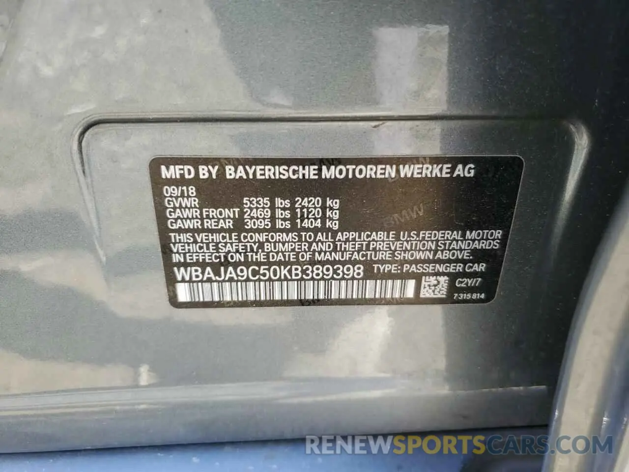 14 fotografías del automóvil dañado WBAJA9C50KB389398 BMW 5 SERIES 2019