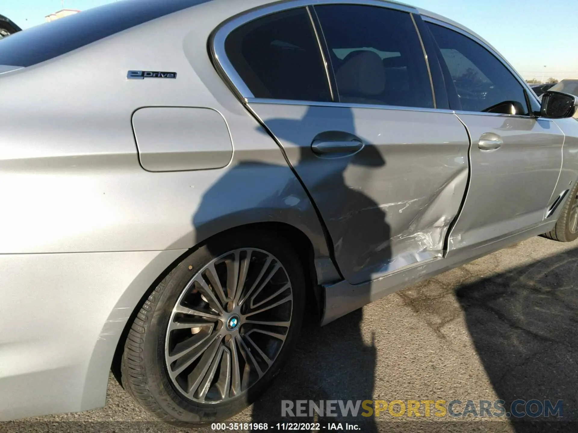 6 fotografías del automóvil dañado WBAJA9C52KB254245 BMW 5 SERIES 2019