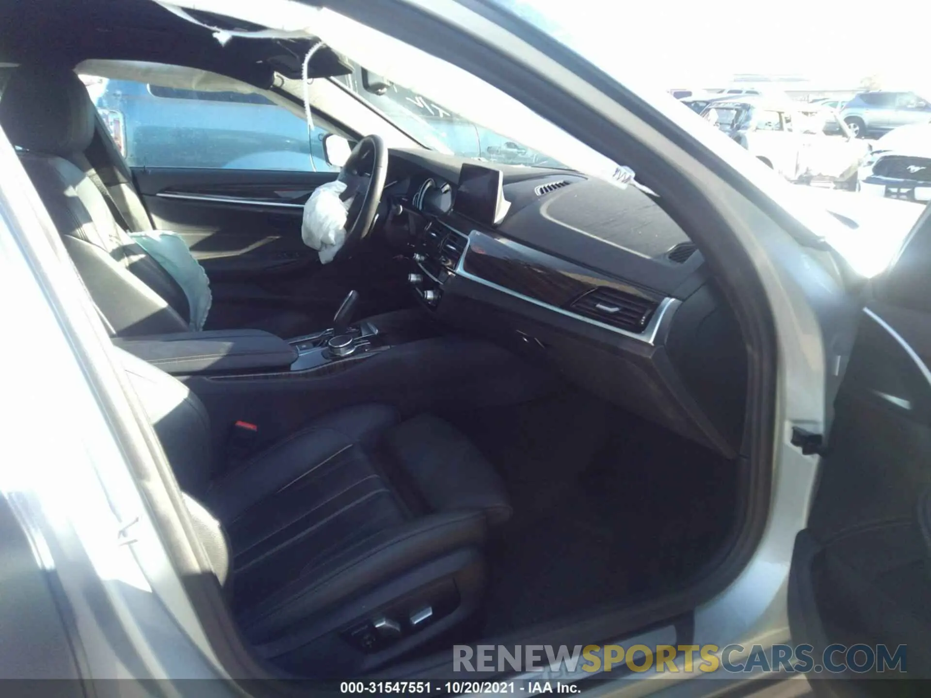 5 fotografías del automóvil dañado WBAJA9C52KB254729 BMW 5 SERIES 2019