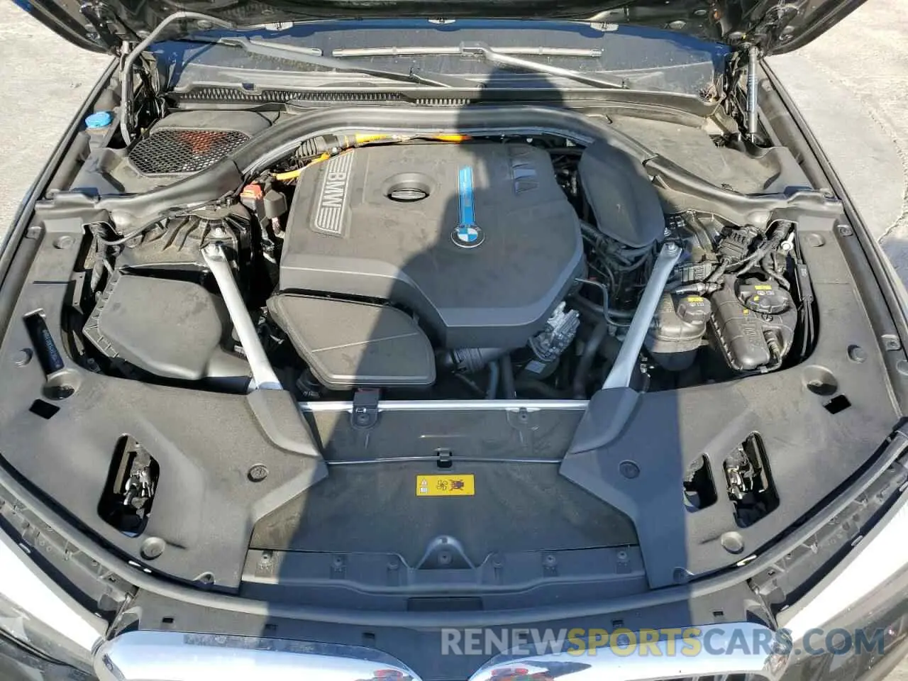 11 fotografías del automóvil dañado WBAJA9C54KB389470 BMW 5 SERIES 2019
