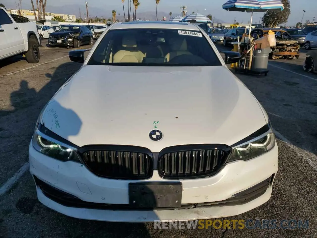 5 fotografías del automóvil dañado WBAJA9C55KB389784 BMW 5 SERIES 2019