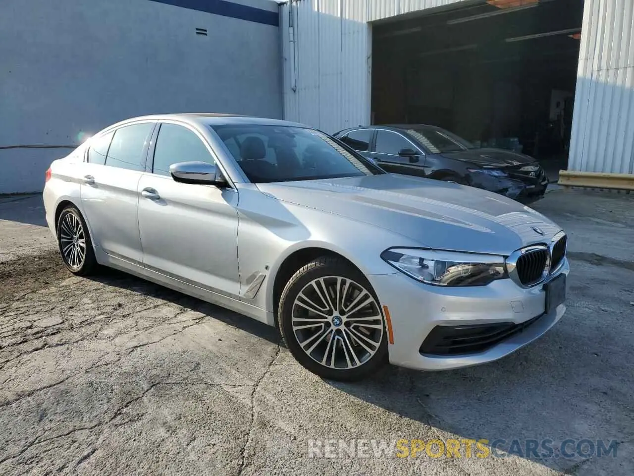 4 fotografías del automóvil dañado WBAJA9C57KB392766 BMW 5 SERIES 2019