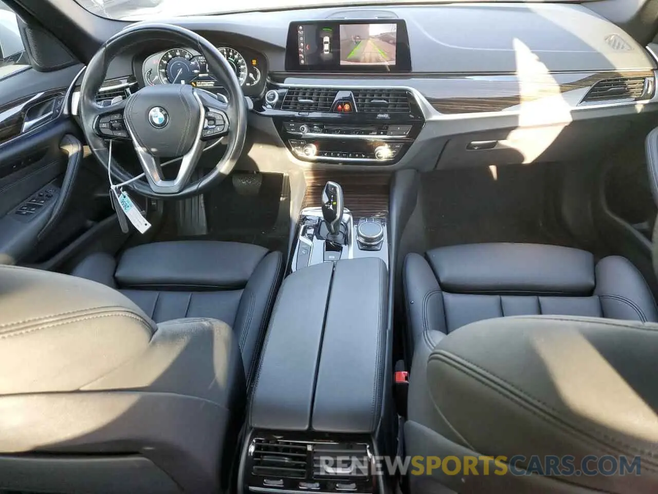 8 fotografías del automóvil dañado WBAJA9C57KB392766 BMW 5 SERIES 2019