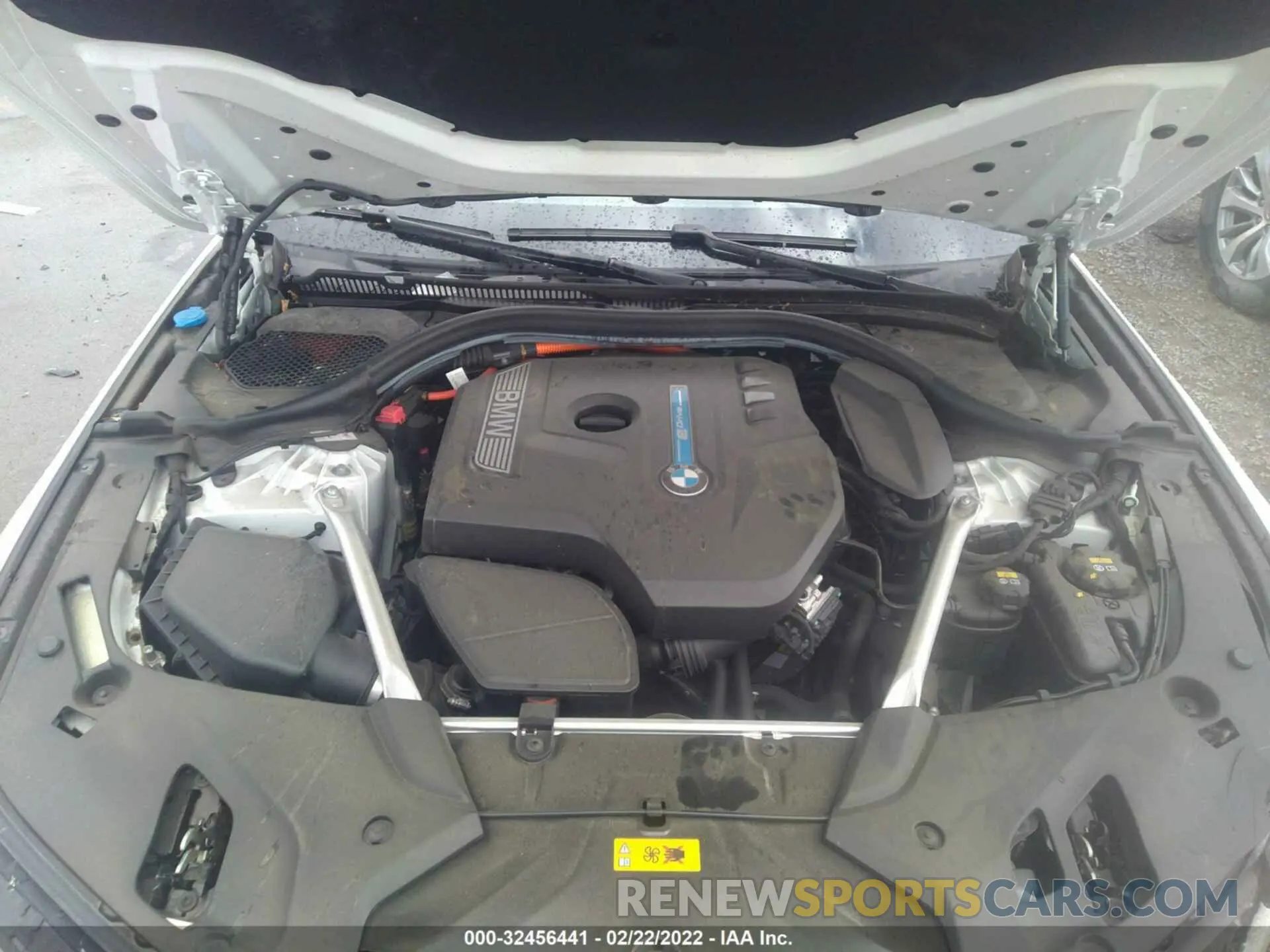 10 fotografías del automóvil dañado WBAJA9C58KB254945 BMW 5 SERIES 2019