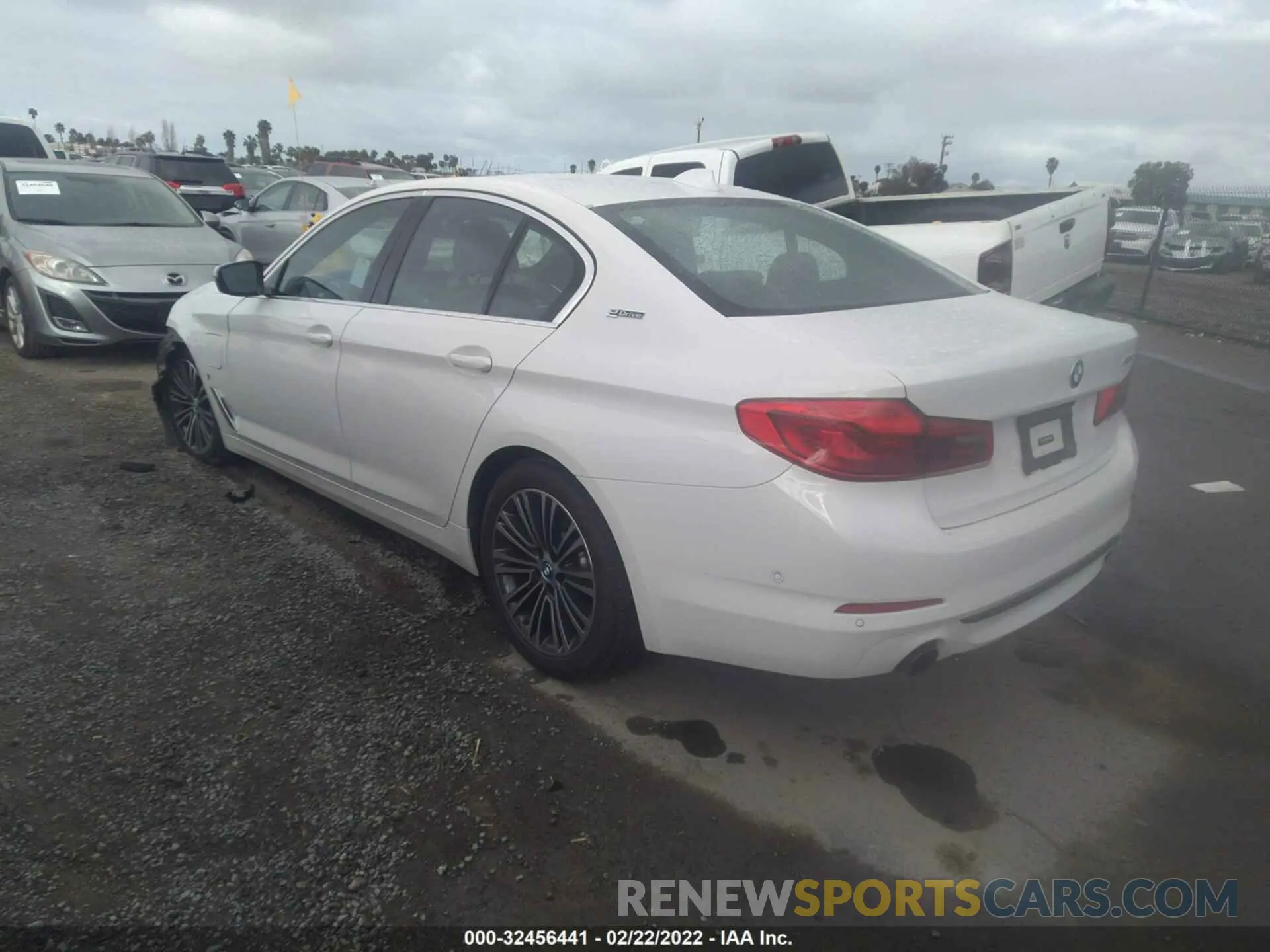 3 fotografías del automóvil dañado WBAJA9C58KB254945 BMW 5 SERIES 2019