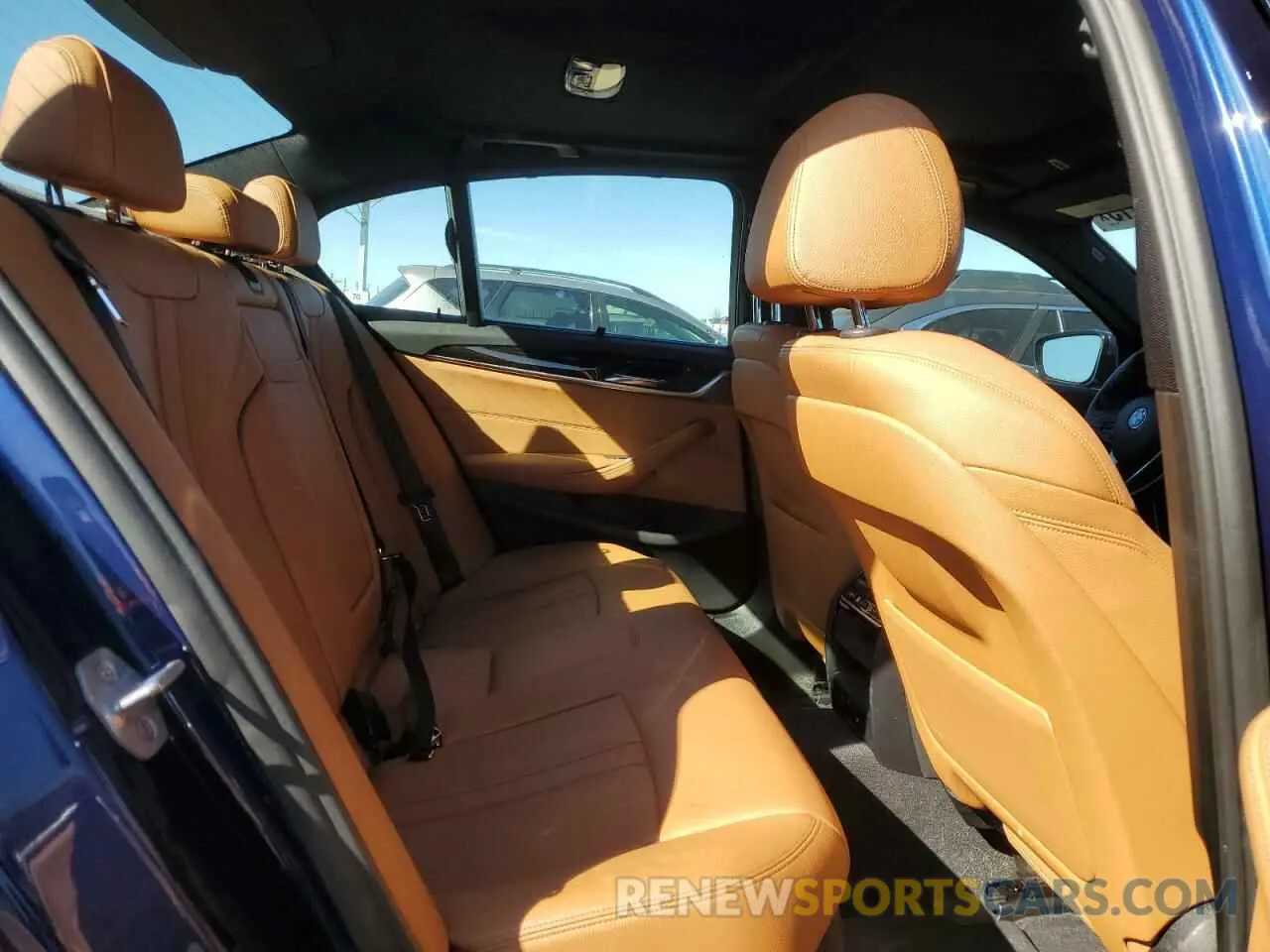 10 fotografías del automóvil dañado WBAJA9C59KB253674 BMW 5 SERIES 2019