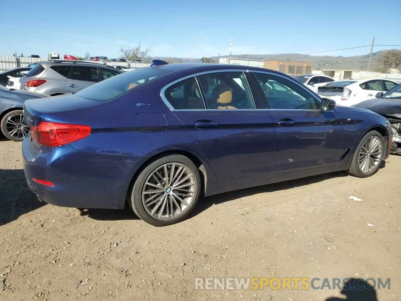 3 fotografías del automóvil dañado WBAJA9C59KB253674 BMW 5 SERIES 2019