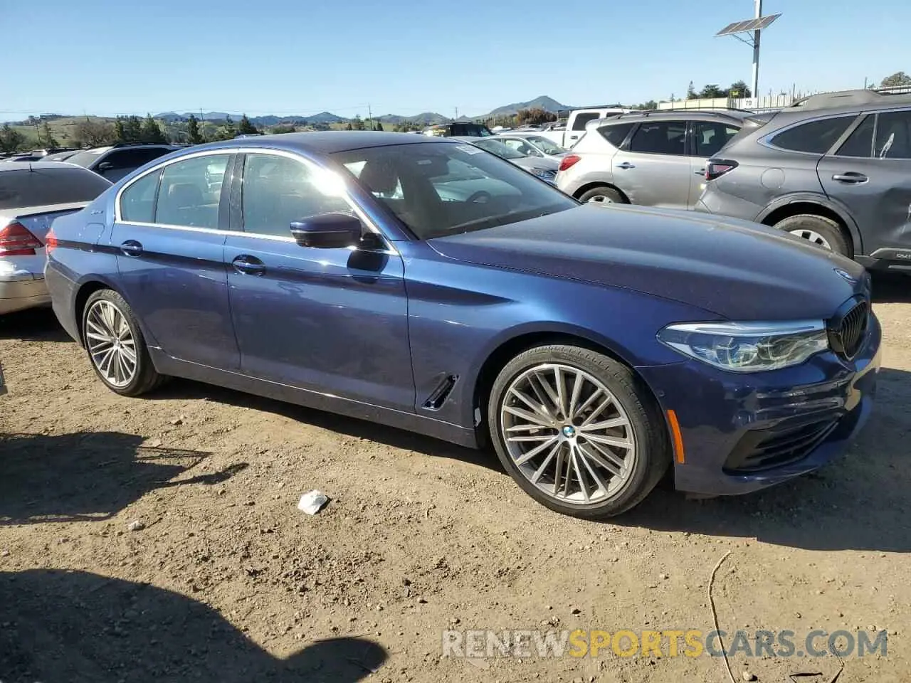 4 fotografías del automóvil dañado WBAJA9C59KB253674 BMW 5 SERIES 2019