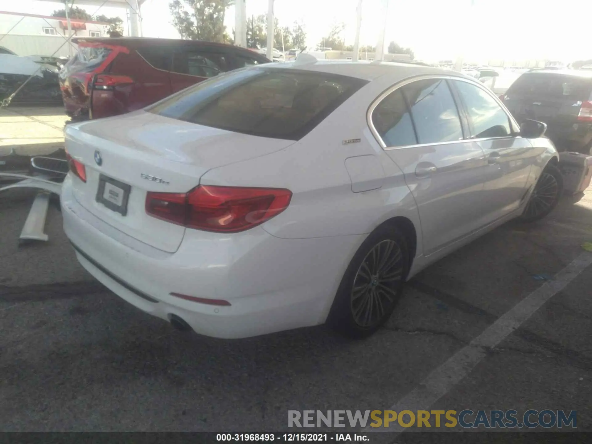 4 fotografías del automóvil dañado WBAJA9C5XKB393006 BMW 5 SERIES 2019