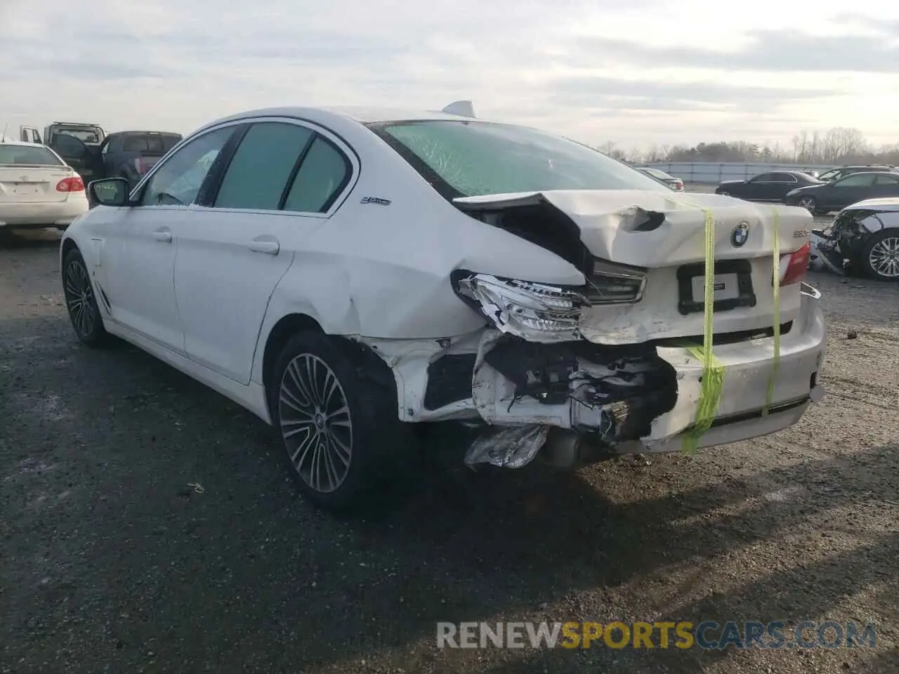 3 fotografías del automóvil dañado WBAJB1C50KB375130 BMW 5 SERIES 2019