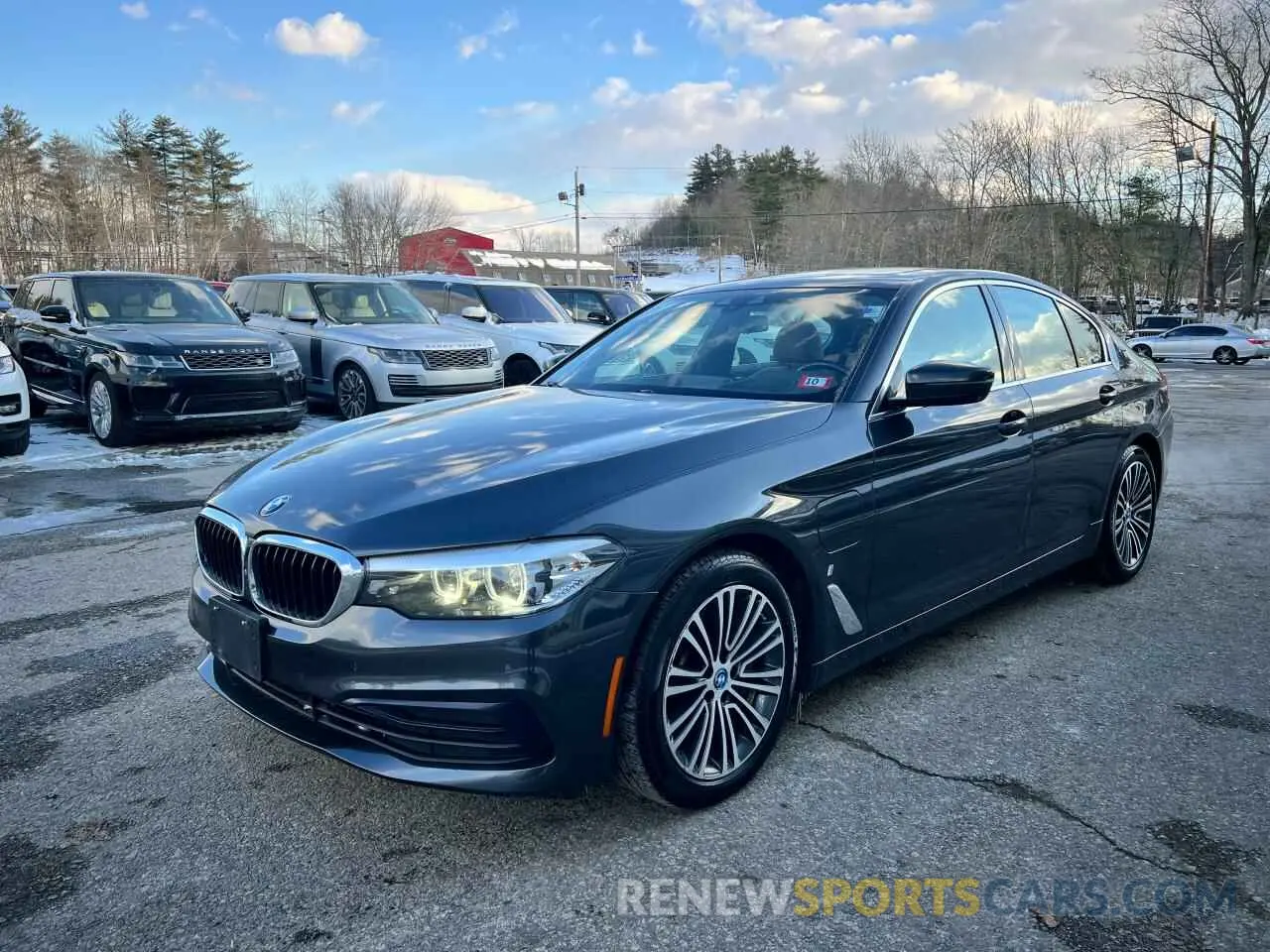 2 fotografías del automóvil dañado WBAJB1C51KB375492 BMW 5 SERIES 2019