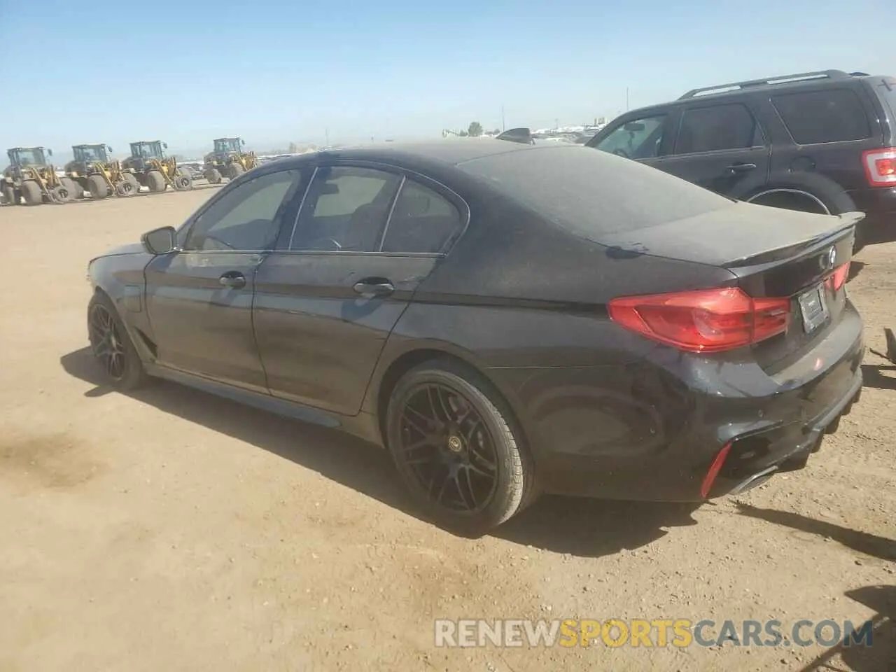2 fotografías del automóvil dañado WBAJB1C52KB376702 BMW 5 SERIES 2019