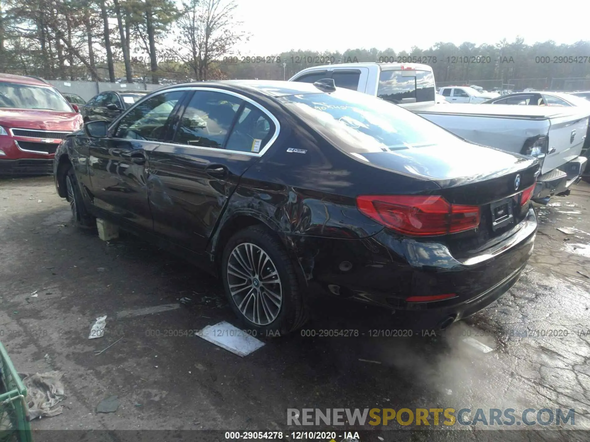 3 fotografías del automóvil dañado WBAJB1C53KB376868 BMW 5 SERIES 2019