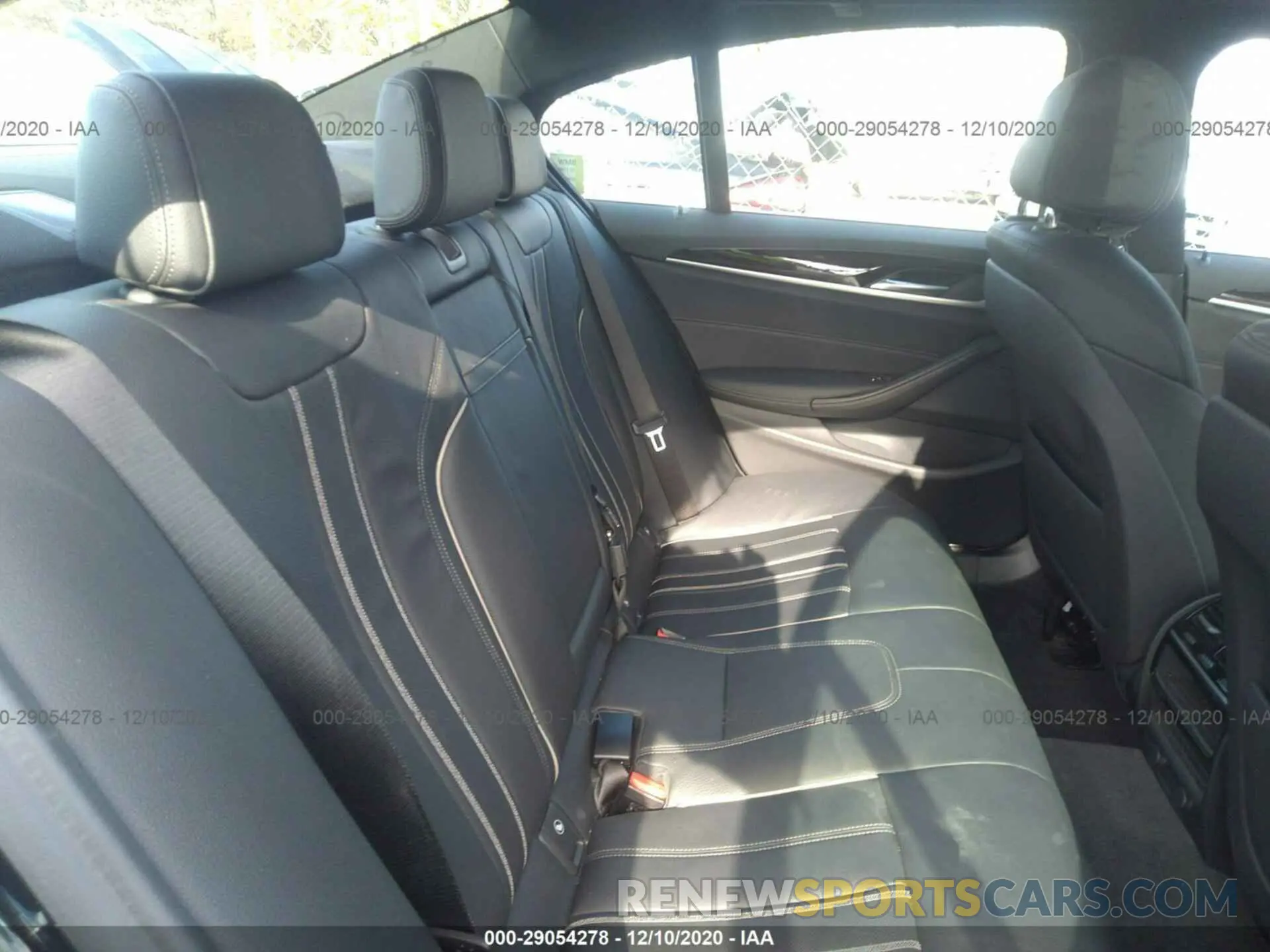 8 fotografías del automóvil dañado WBAJB1C53KB376868 BMW 5 SERIES 2019