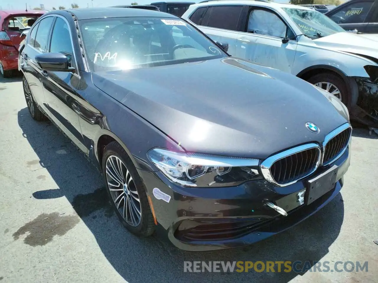1 fotografías del automóvil dañado WBAJB1C54KB376376 BMW 5 SERIES 2019