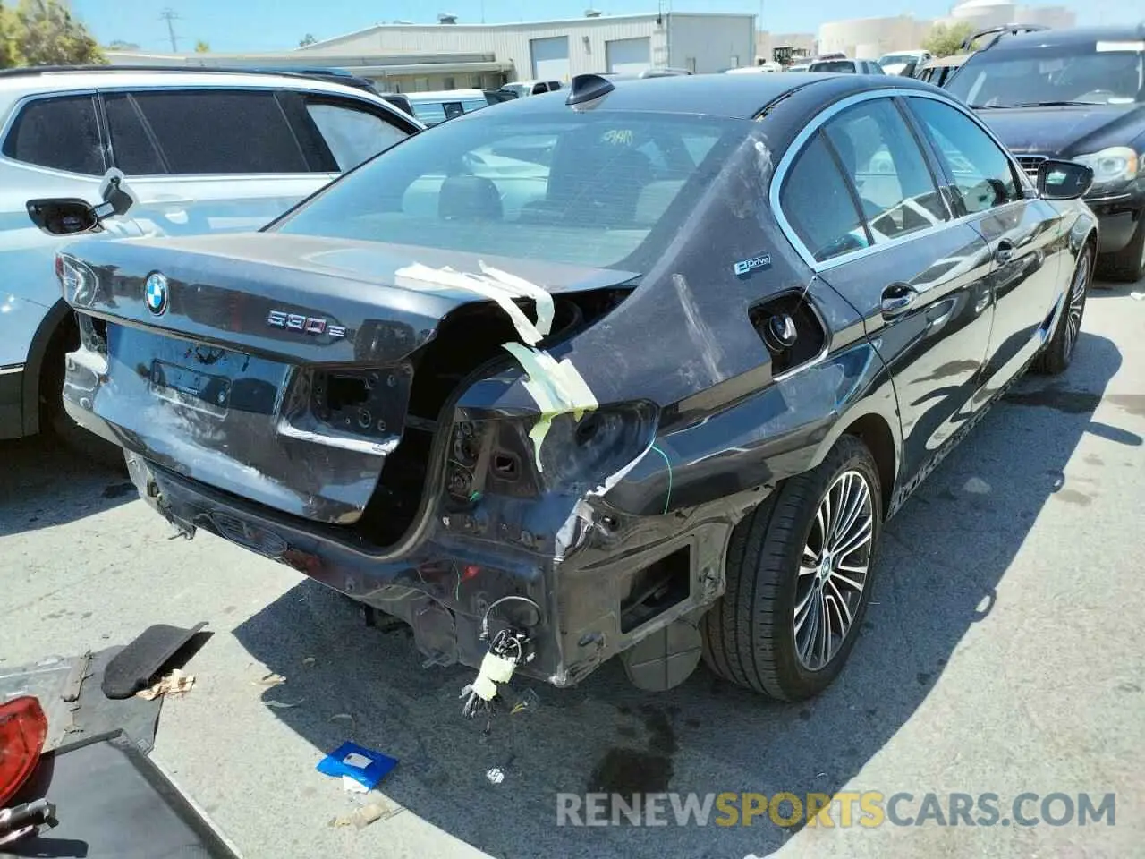 4 fotografías del automóvil dañado WBAJB1C54KB376376 BMW 5 SERIES 2019