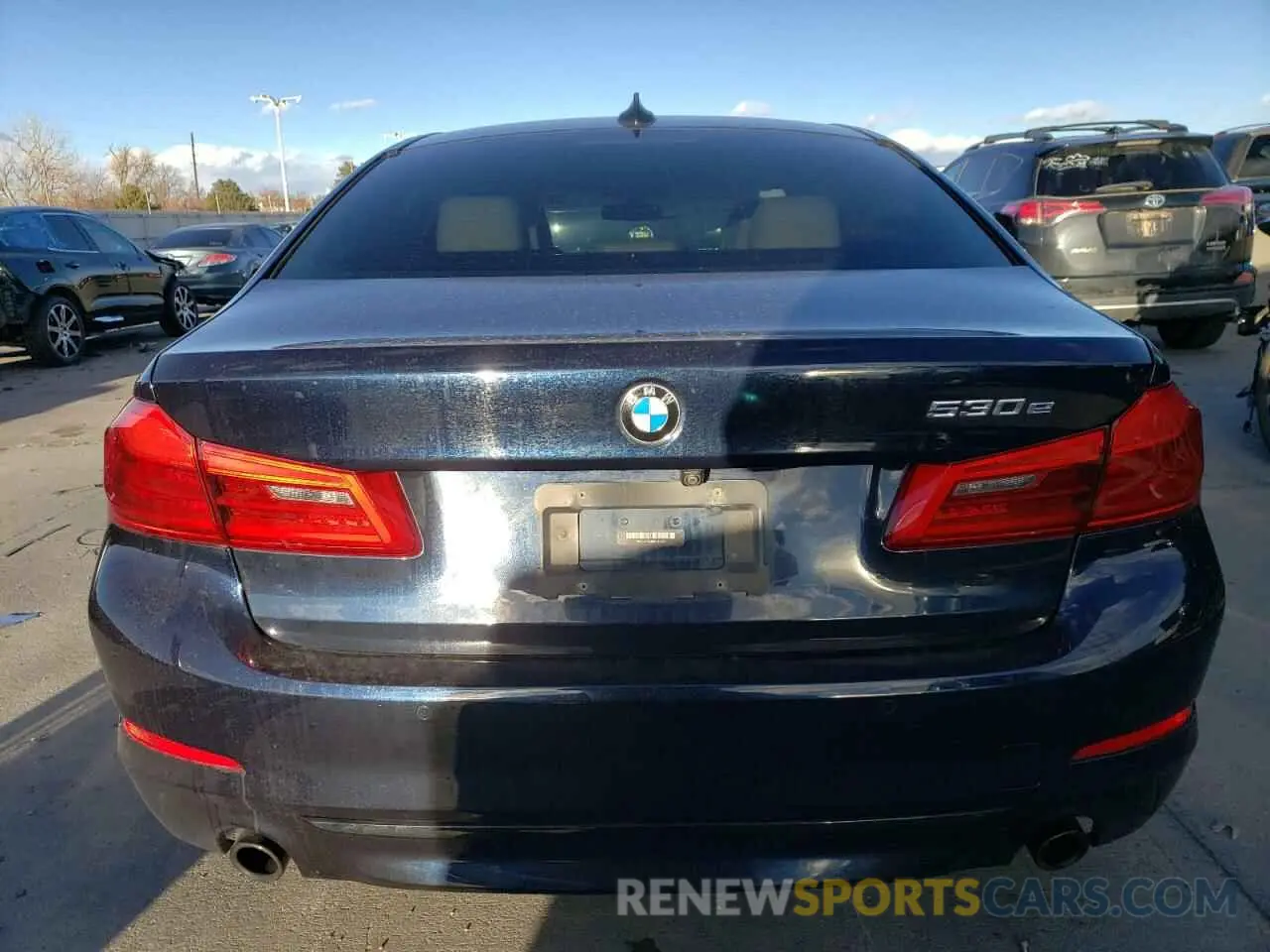 6 fotografías del automóvil dañado WBAJB1C58KB376073 BMW 5 SERIES 2019