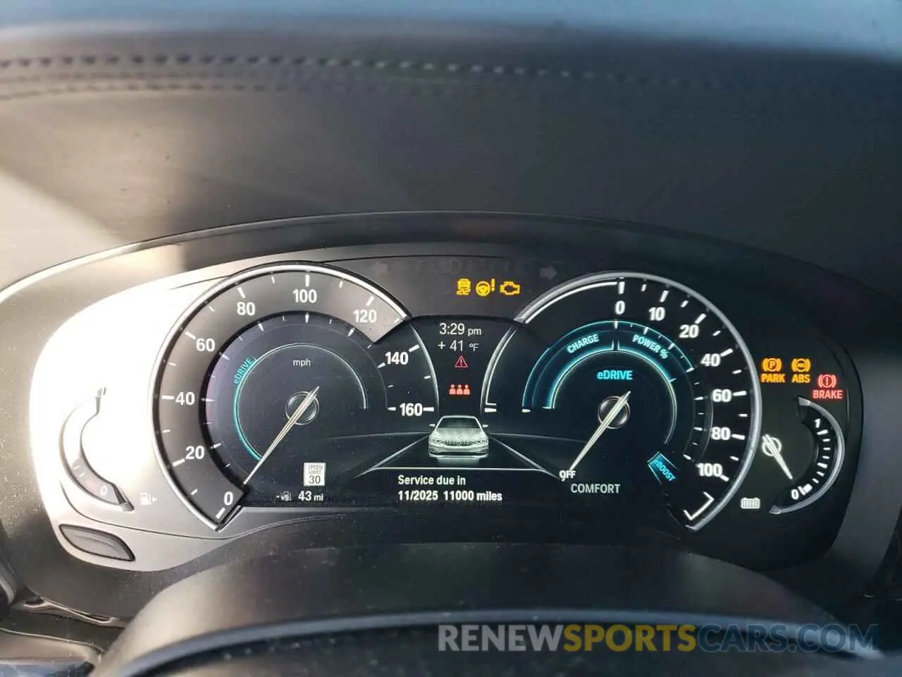 9 fotografías del automóvil dañado WBAJB1C58KB376073 BMW 5 SERIES 2019