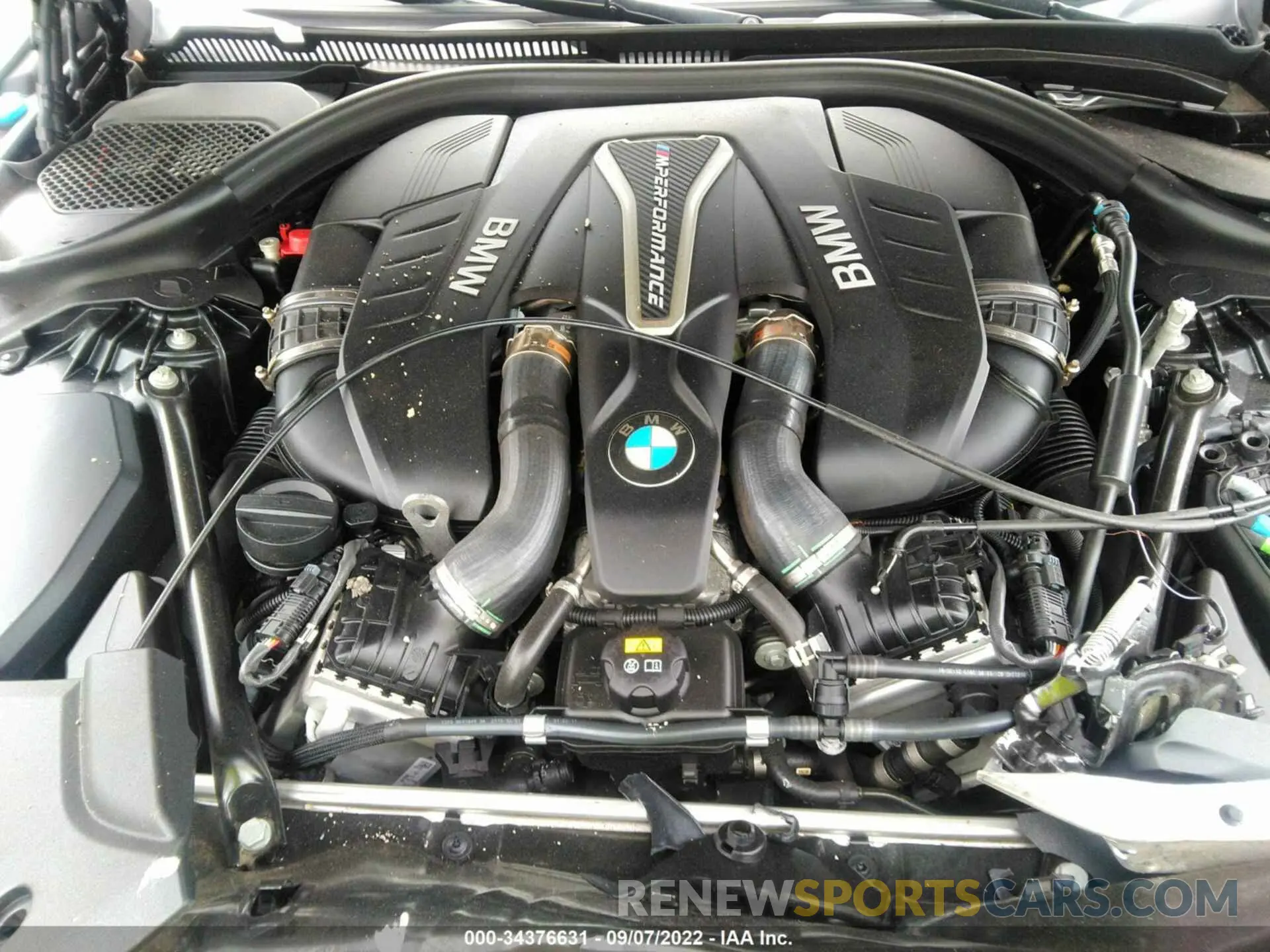 10 fotografías del automóvil dañado WBAJB9C55KB464755 BMW 5 SERIES 2019
