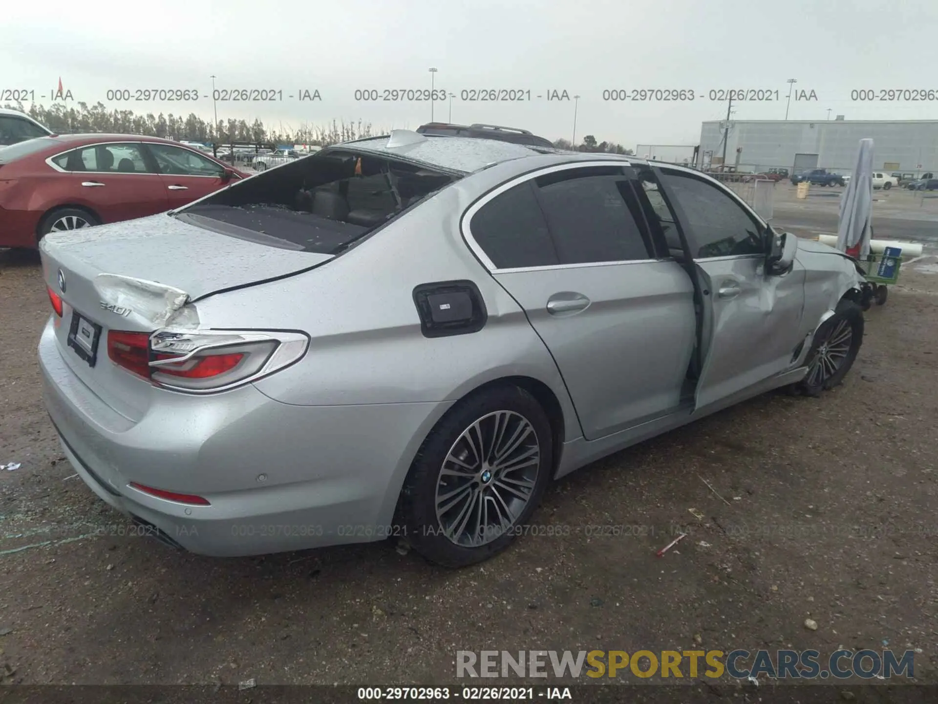 4 fotografías del automóvil dañado WBAJE5C50KWW22170 BMW 5 SERIES 2019