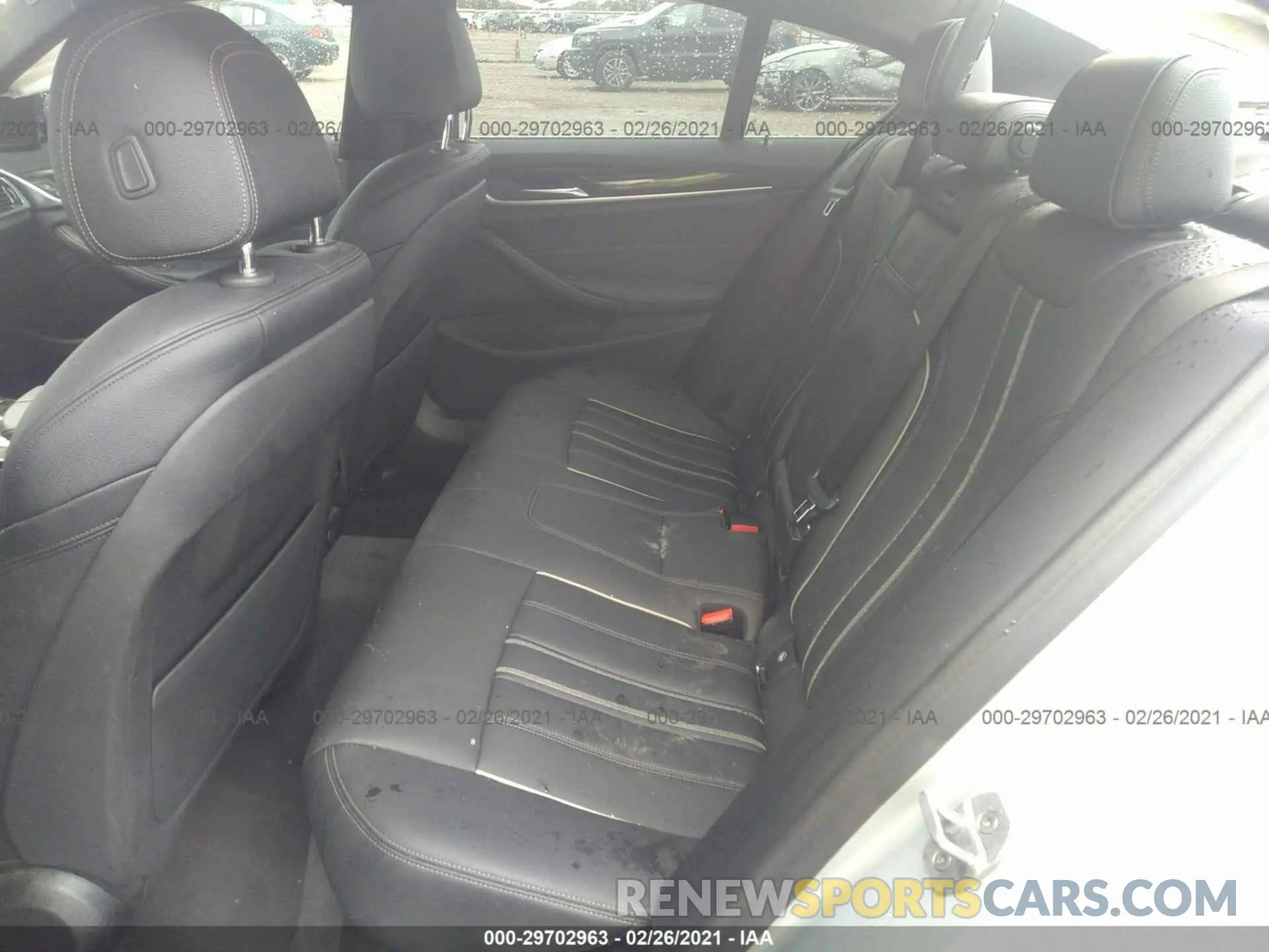 8 fotografías del automóvil dañado WBAJE5C50KWW22170 BMW 5 SERIES 2019