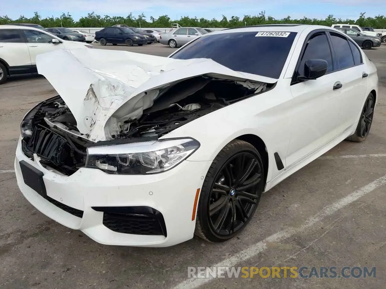 2 fotografías del automóvil dañado WBAJE5C51KWW17690 BMW 5 SERIES 2019