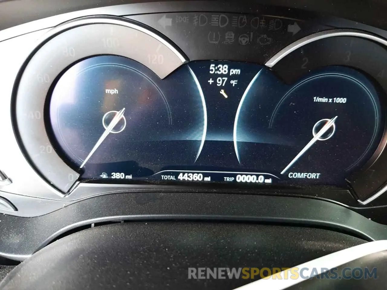 8 fotografías del automóvil dañado WBAJE5C51KWW17690 BMW 5 SERIES 2019
