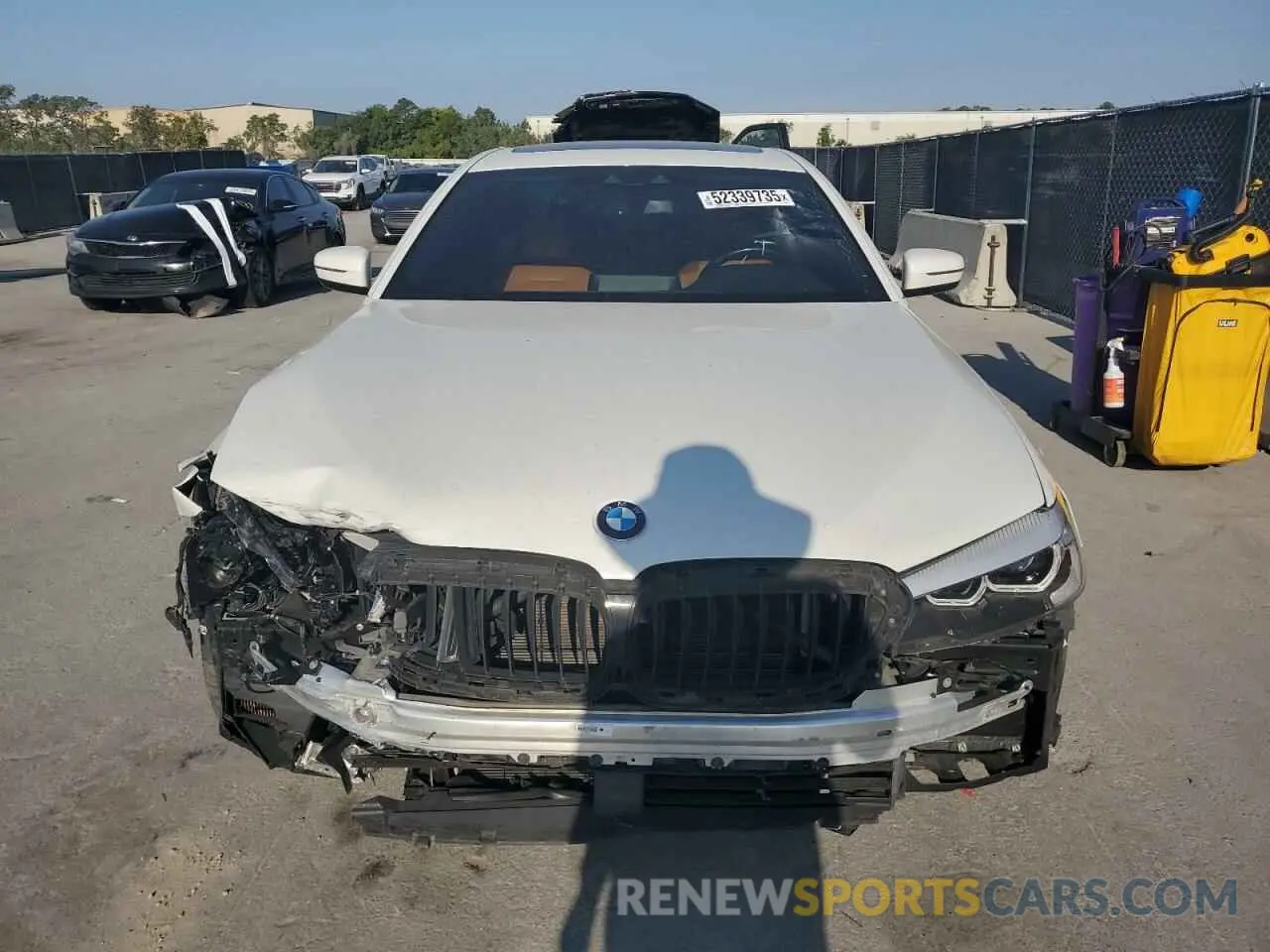 5 fotografías del automóvil dañado WBAJE5C52KG919676 BMW 5 SERIES 2019