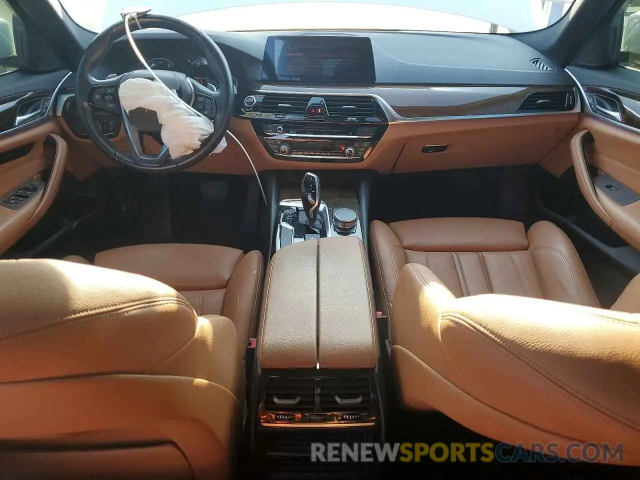 8 fotografías del automóvil dañado WBAJE5C52KG919676 BMW 5 SERIES 2019
