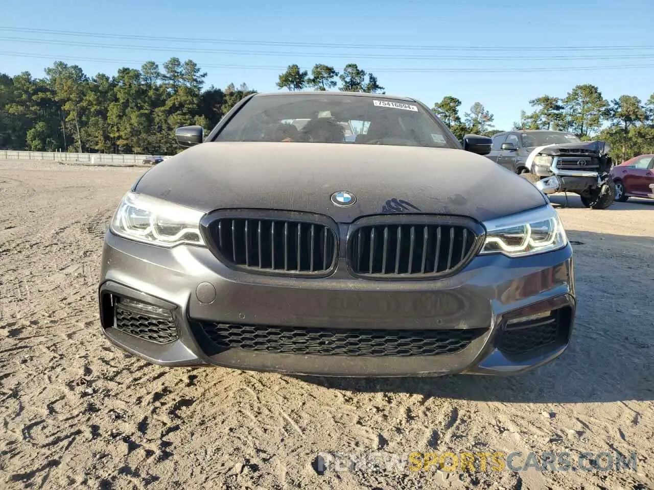 5 fotografías del automóvil dañado WBAJE5C52KWW06102 BMW 5 SERIES 2019